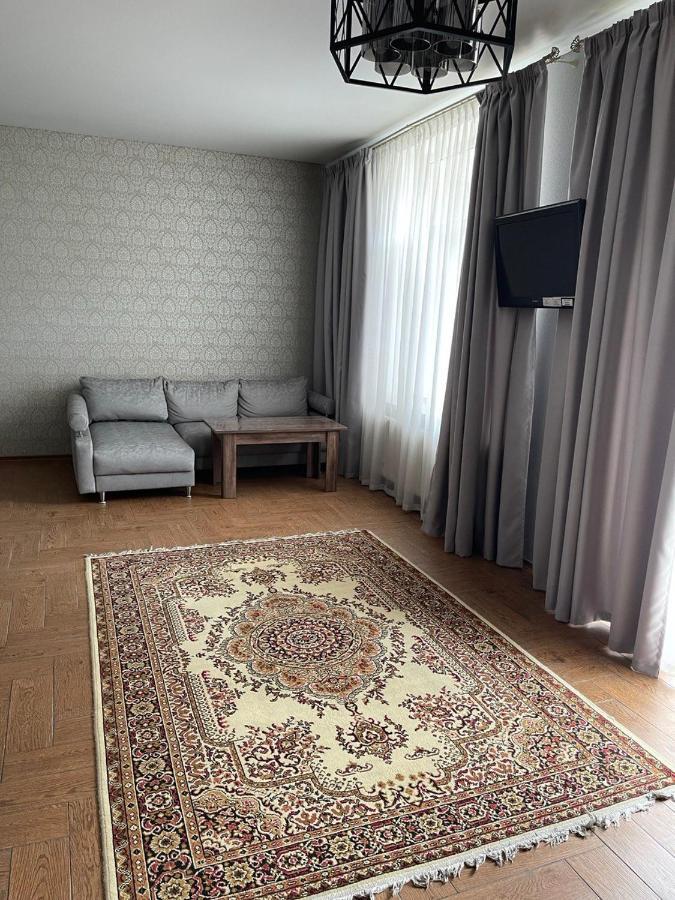 Club City House Klumba Apartamento Odesa Exterior foto