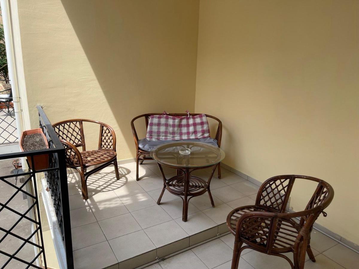 Club City House Klumba Apartamento Odesa Exterior foto
