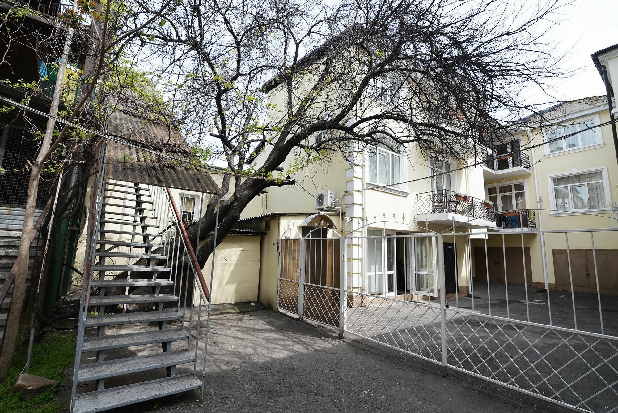 Club City House Klumba Apartamento Odesa Exterior foto