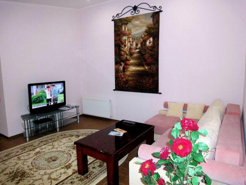 Club City House Klumba Apartamento Odesa Exterior foto